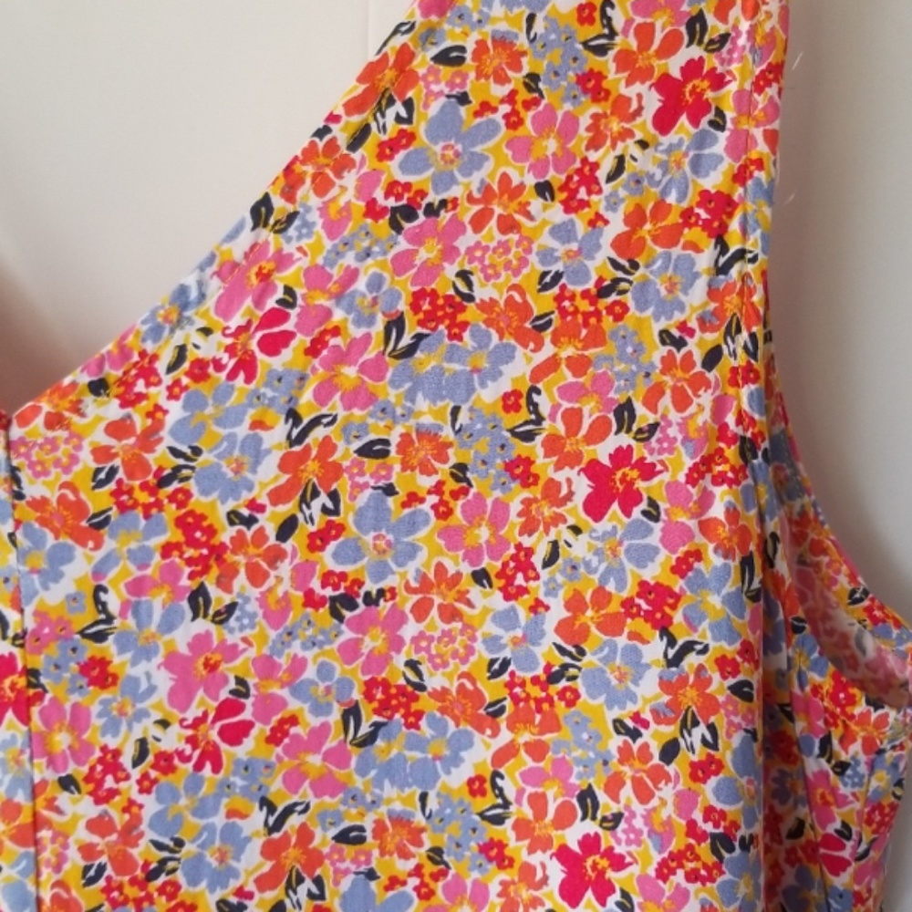 Dress - Picture 3 of 4